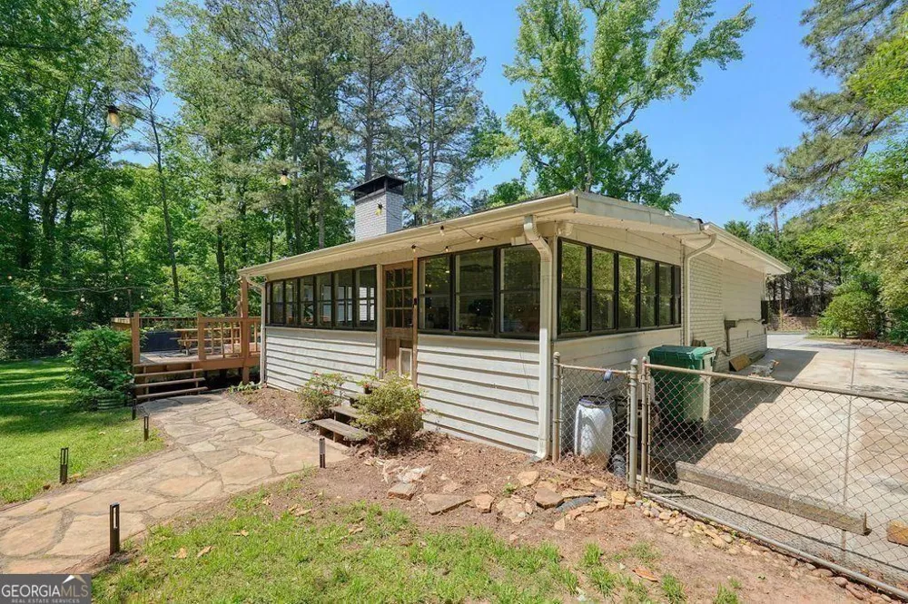 436 Concord RD Smyrna, GA 30082