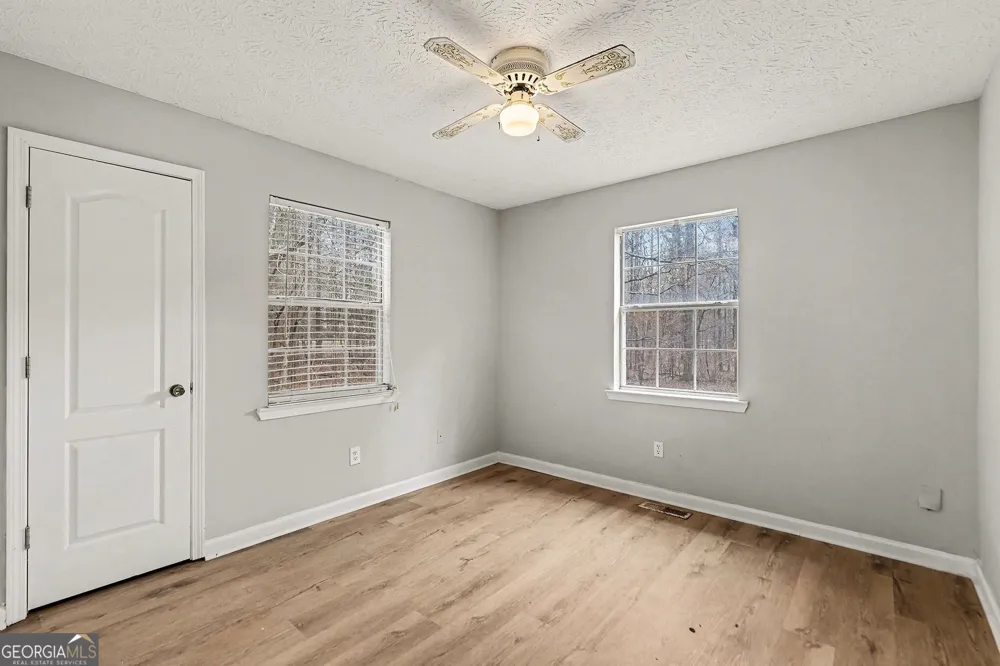 253 Ruth DR Newnan, GA 30265