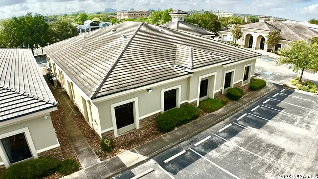 9643 HUEBNER RD #103 & 102 San Antonio, TX 78240