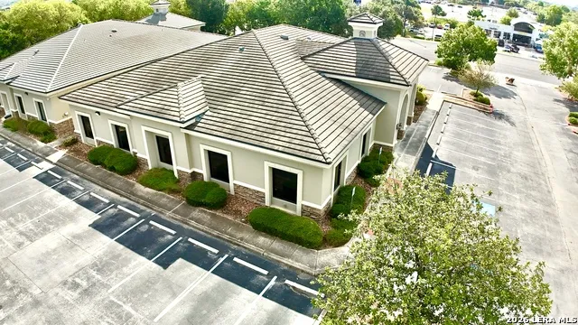 9643 HUEBNER RD #103 & 102 San Antonio, TX 78240