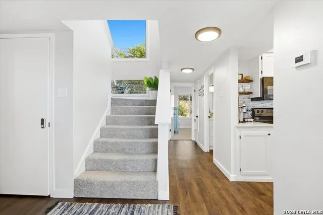 1135 Parkview #APT C18 Canyon Lake, TX 78133