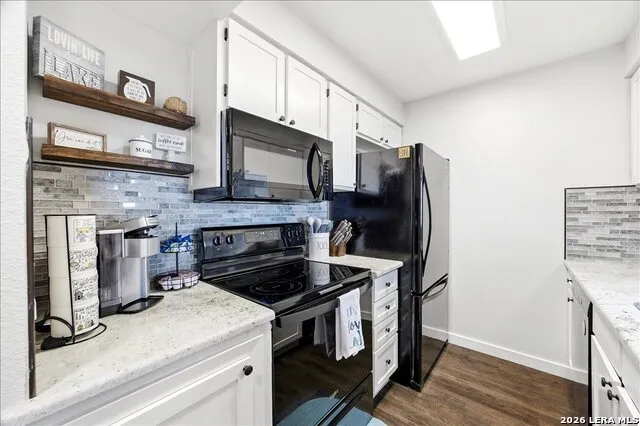 1135 Parkview #APT C18 Canyon Lake, TX 78133