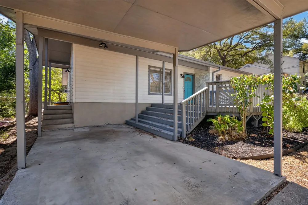 2703 Princeton Drive Austin, TX 78741