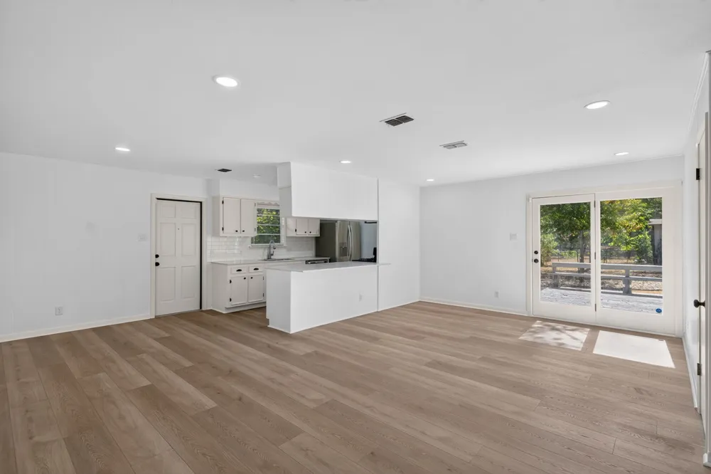 2703 Princeton Drive Austin, TX 78741