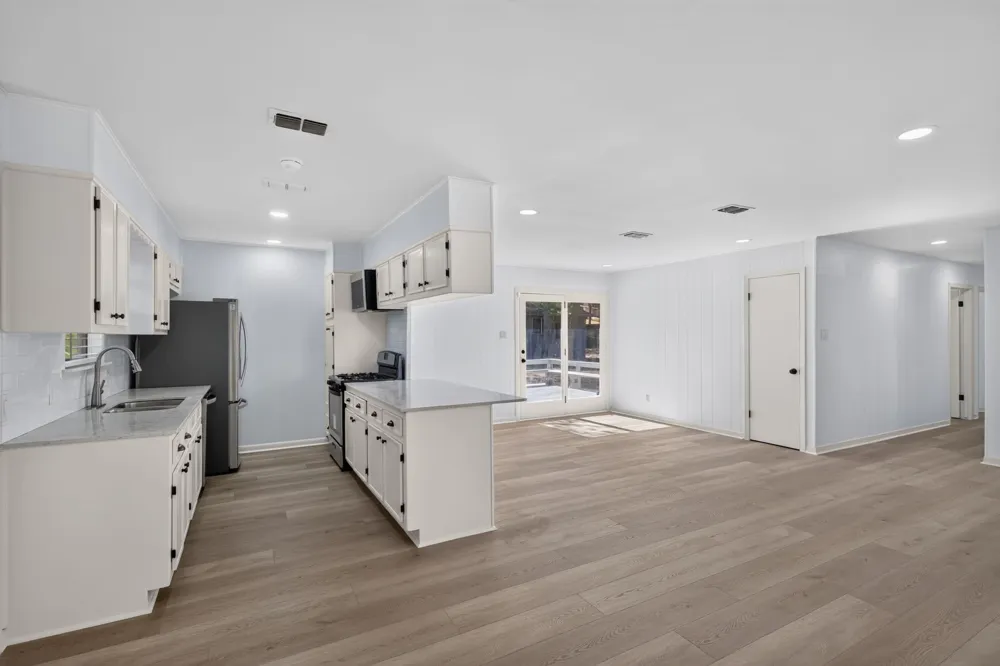 2703 Princeton Drive Austin, TX 78741