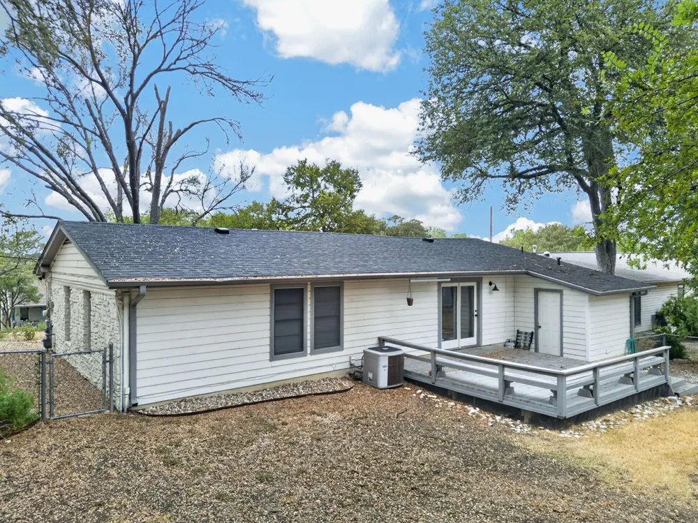 2703 Princeton Drive Austin, TX 78741