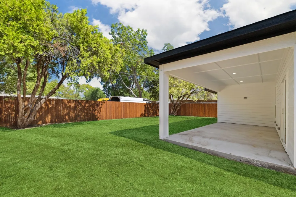 2923 Materhorn Drive Dallas, TX 75228