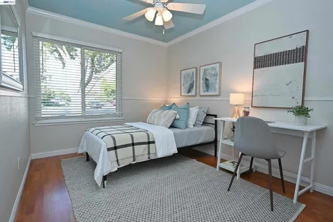 481 Egret Road