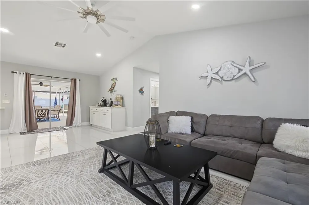 514 SE 34th Terrace Cape Coral, FL 33904