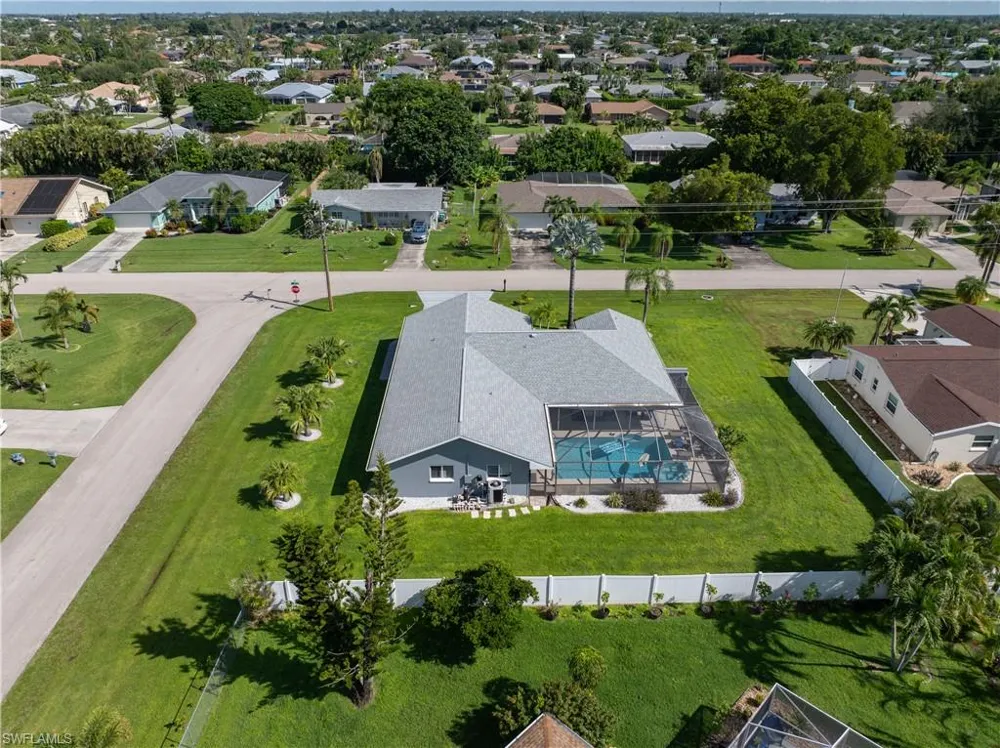 514 SE 34th Terrace Cape Coral, FL 33904