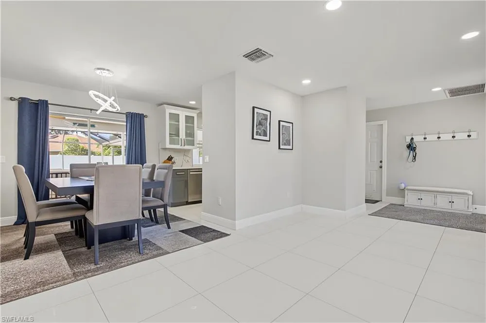 514 SE 34th Terrace Cape Coral, FL 33904
