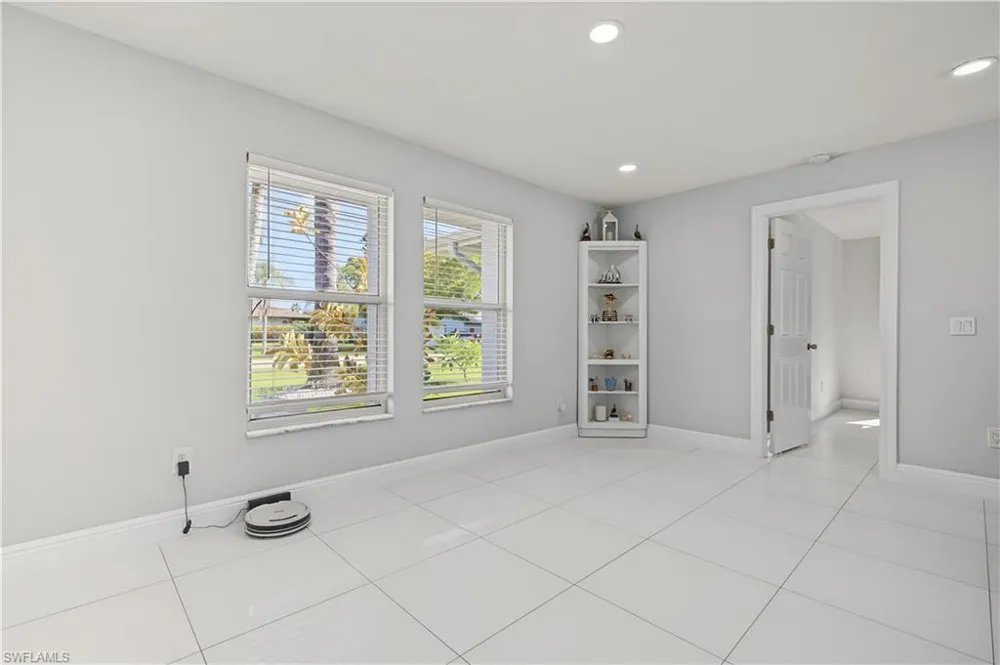 514 SE 34th Terrace Cape Coral, FL 33904