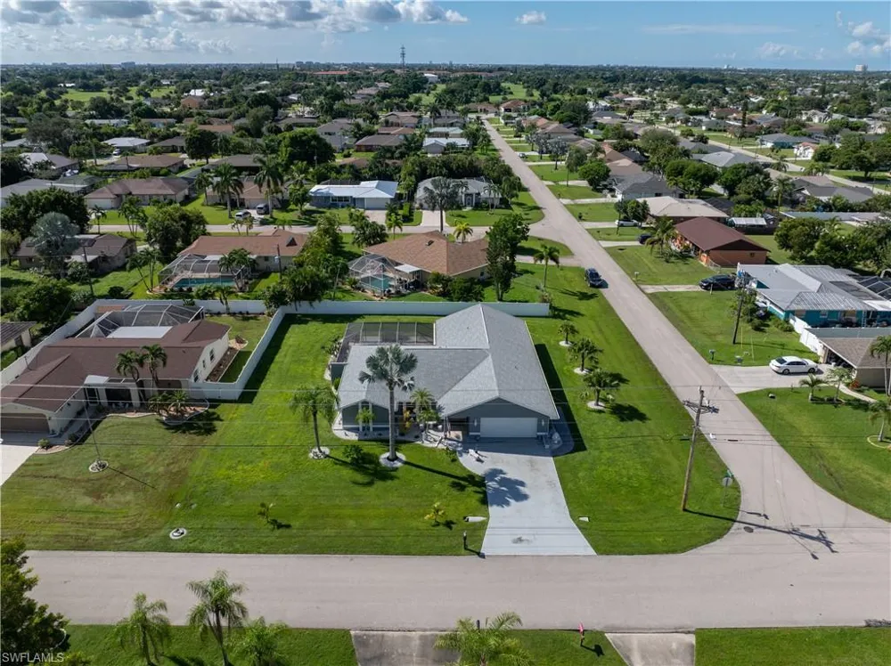 514 SE 34th Terrace Cape Coral, FL 33904