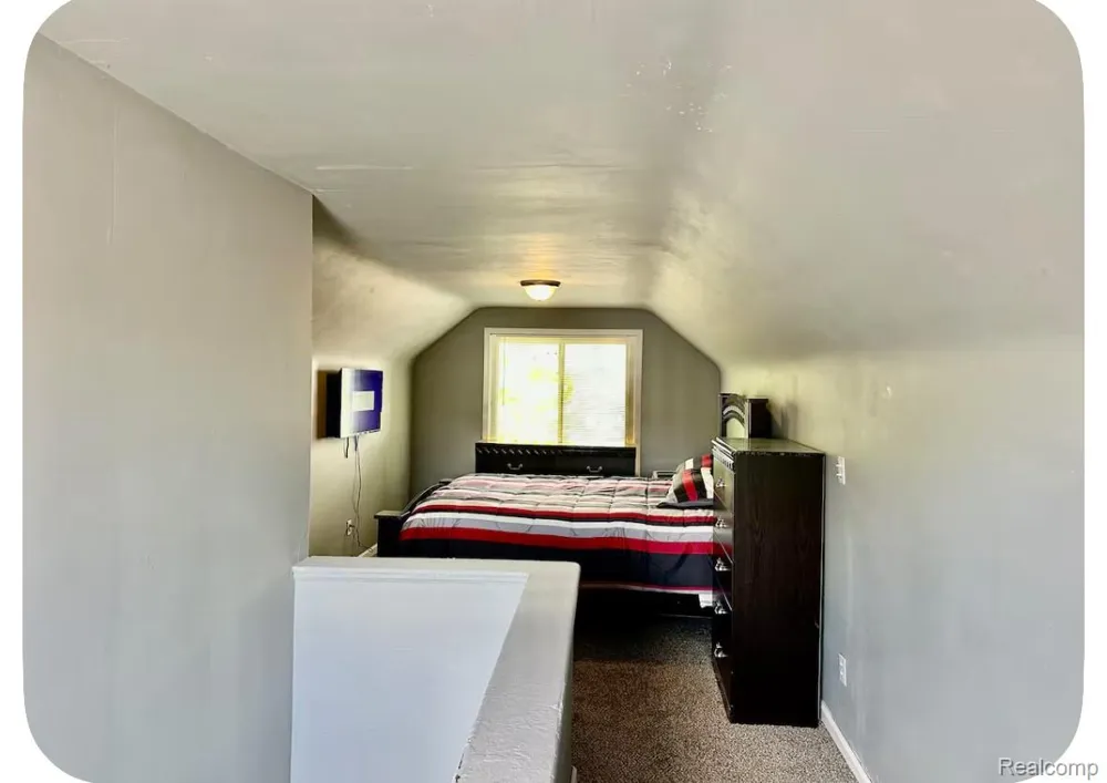 19129 Strasburg Street Detroit City, MI 48205