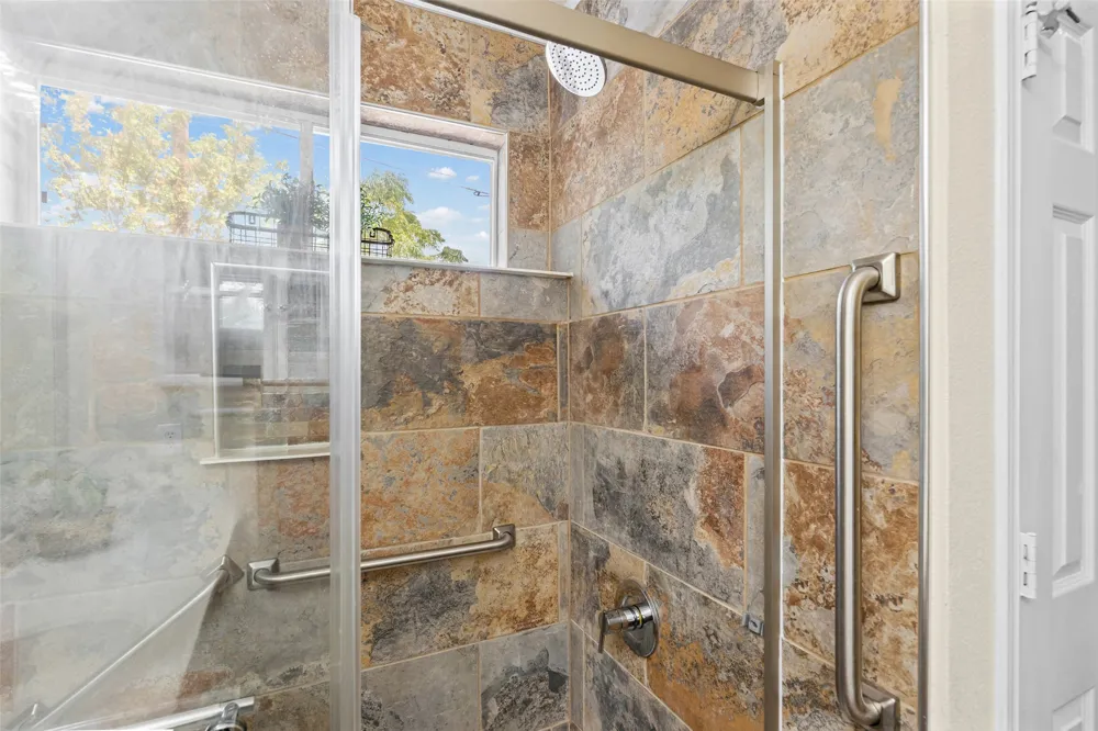 1109 Chardonnay Crossing Leander, TX 78641