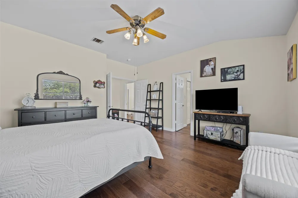 1109 Chardonnay Crossing Leander, TX 78641