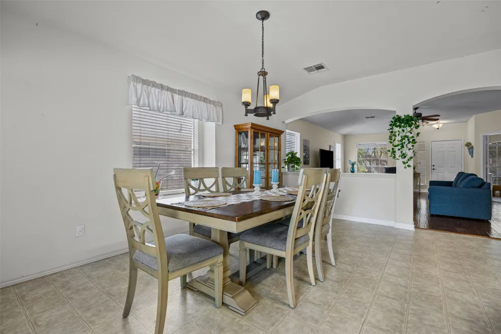 1109 Chardonnay Crossing Leander, TX 78641