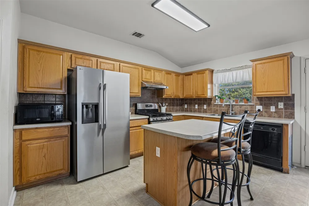 1109 Chardonnay Crossing Leander, TX 78641