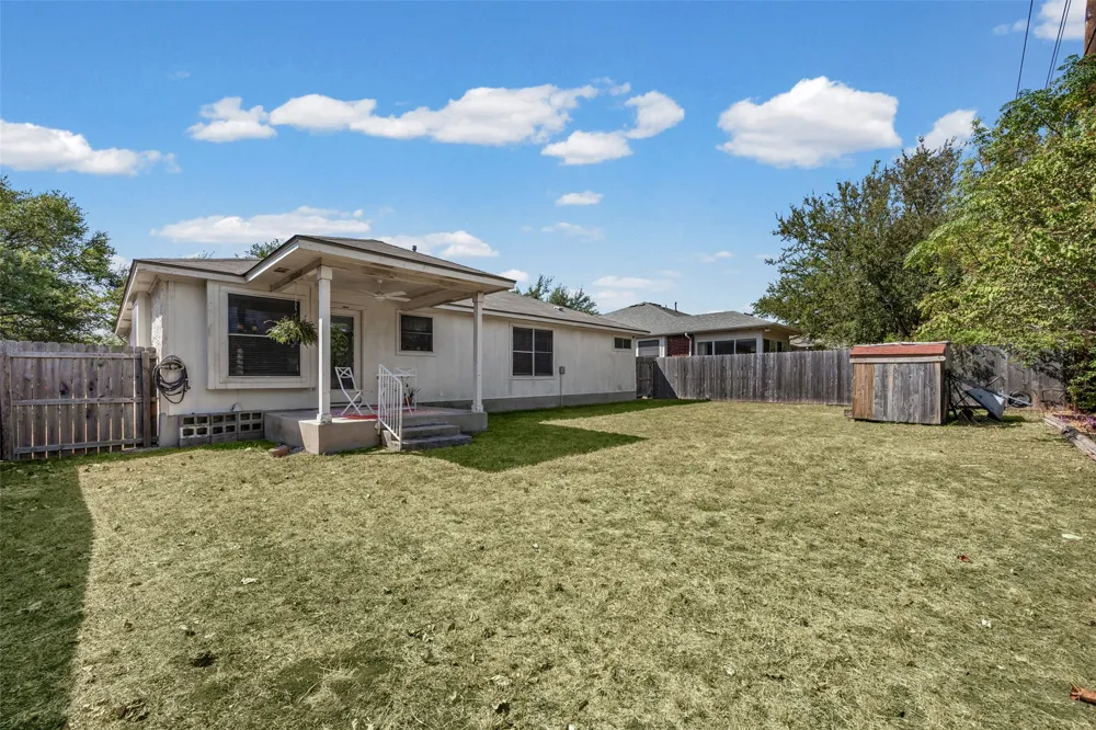 1109 Chardonnay Crossing Leander, TX 78641
