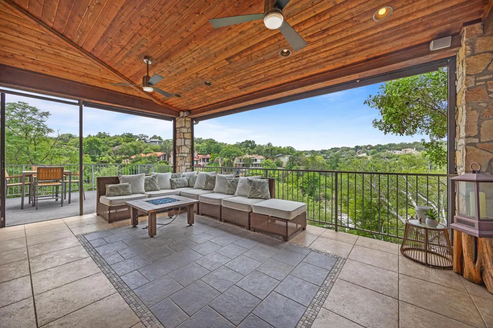917 Challenger Lakeway, TX 78734