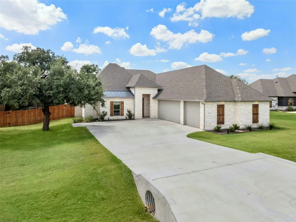 11175 Golden Eagle Avenue Salado, TX 76571