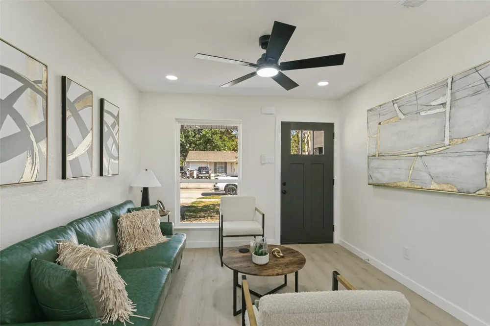 2812 E 15th Street Plano, TX 75074