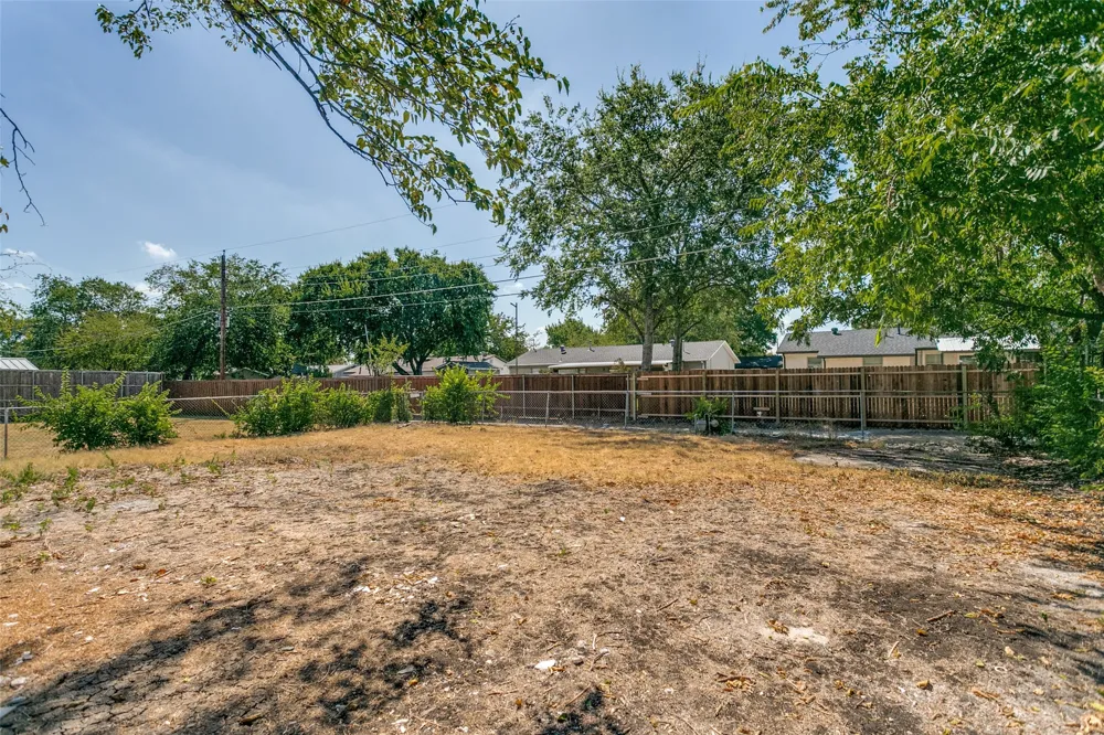 2812 E 15th Street Plano, TX 75074