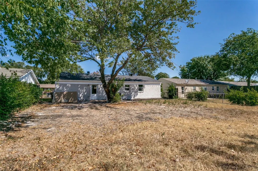 2812 E 15th Street Plano, TX 75074