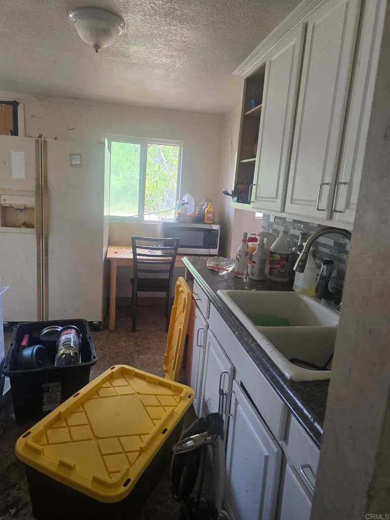10105 Star Drive Redding, CA 96003