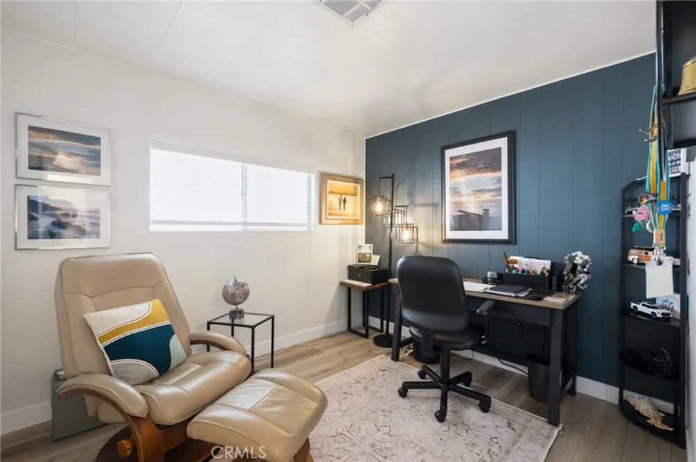 2550 Pacific Coast Hwy #30 Torrance, CA 90505