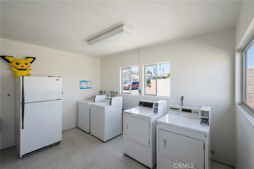 2550 Pacific Coast Hwy #30 Torrance, CA 90505