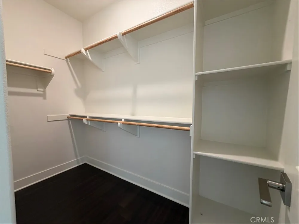 64 Chasma Irvine, CA 92618