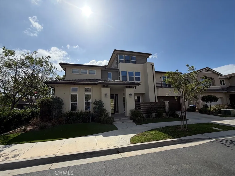 64 Chasma Irvine, CA 92618