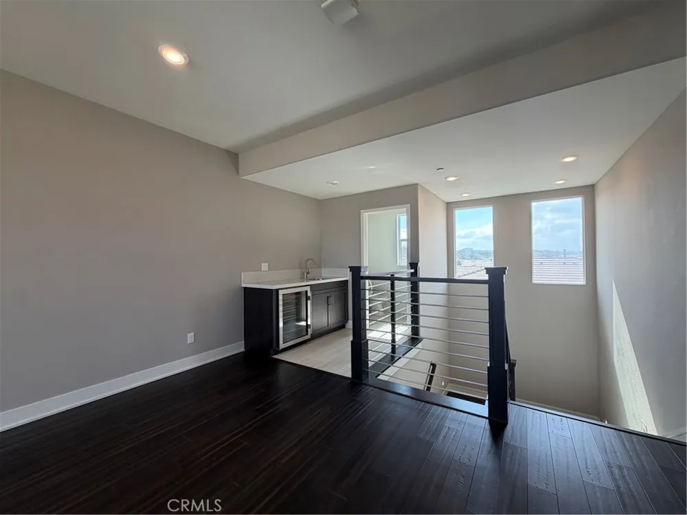 64 Chasma Irvine, CA 92618