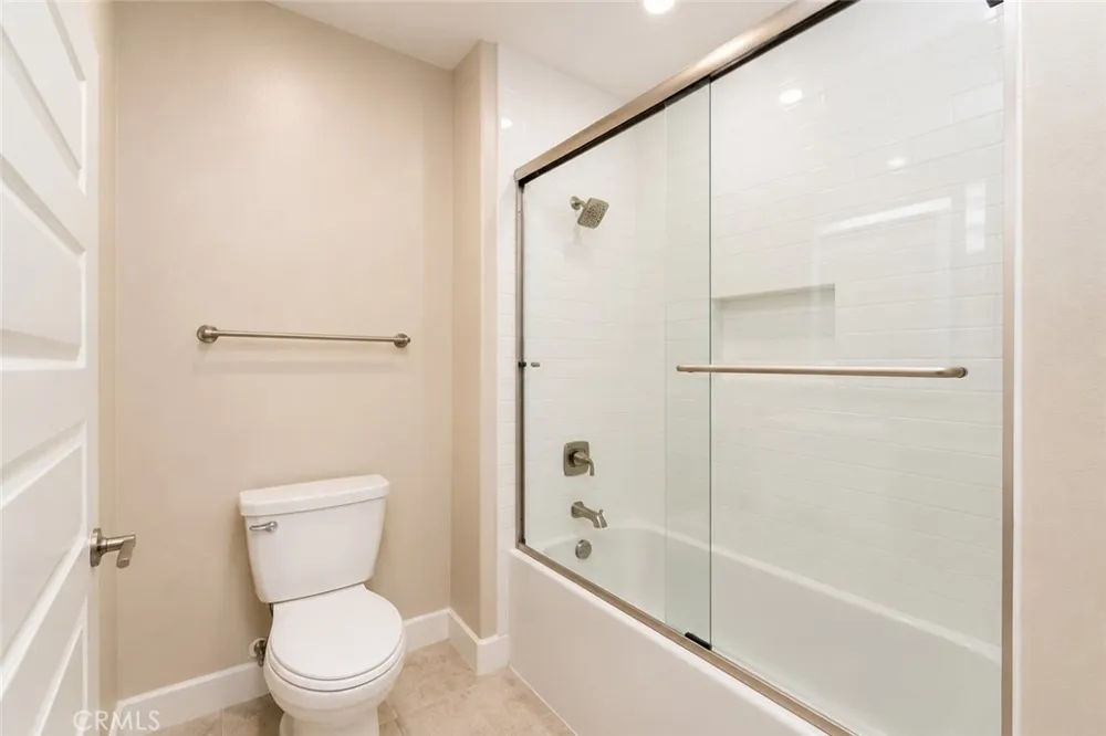 153 Scale Irvine, CA 92618