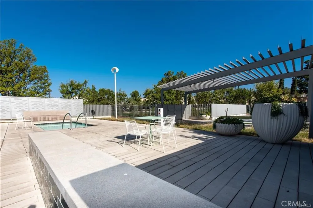 153 Scale Irvine, CA 92618