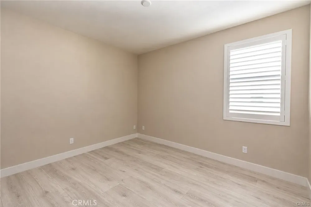 153 Scale Irvine, CA 92618
