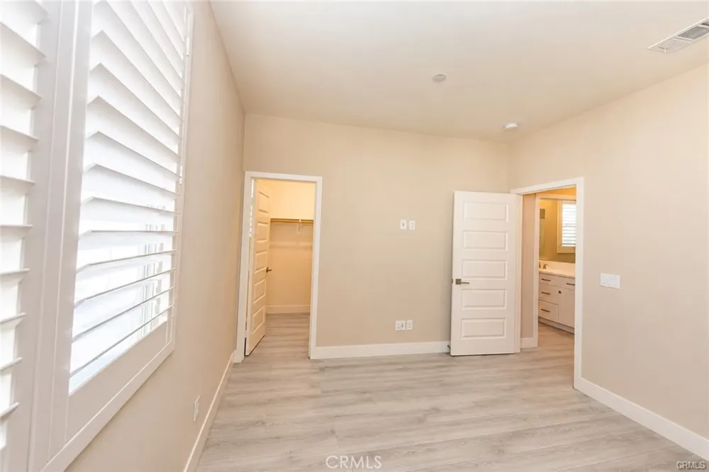 153 Scale Irvine, CA 92618