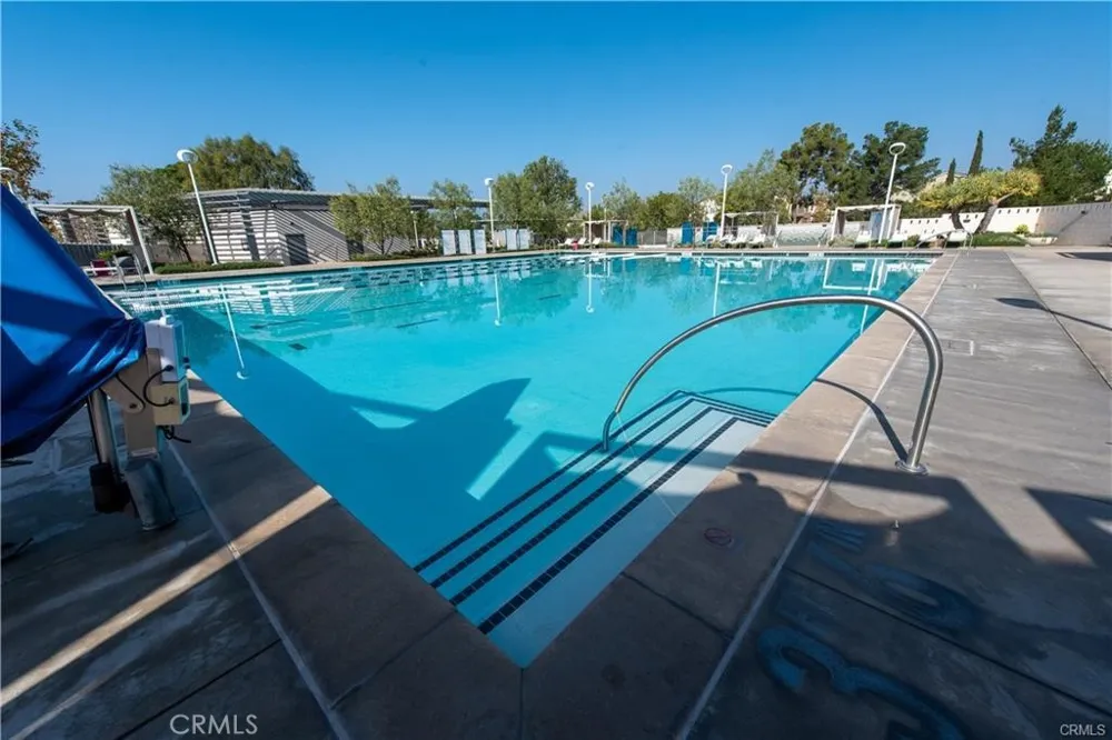 153 Scale Irvine, CA 92618