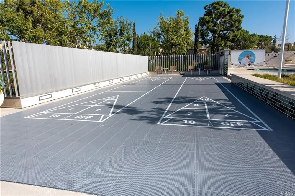 153 Scale Irvine, CA 92618