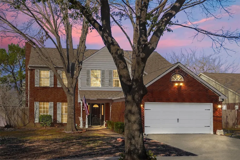 5329 Grand Mesa Drive Fort Worth, TX 76137