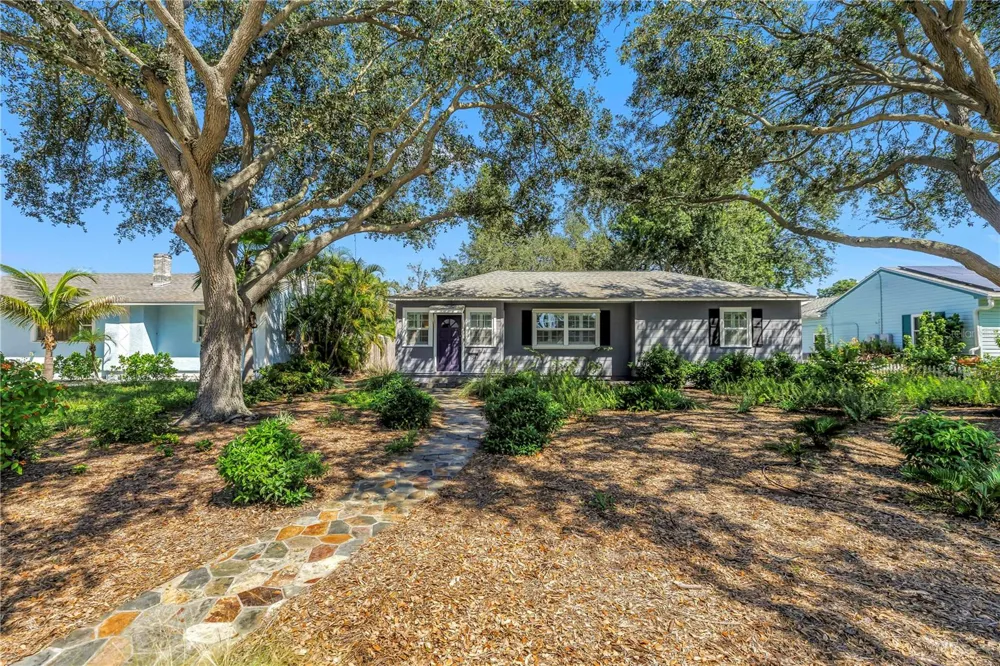 755 39TH AVENUE NE St Petersburg, FL 33703