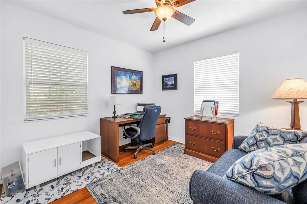 755 39TH AVENUE NE St Petersburg, FL 33703