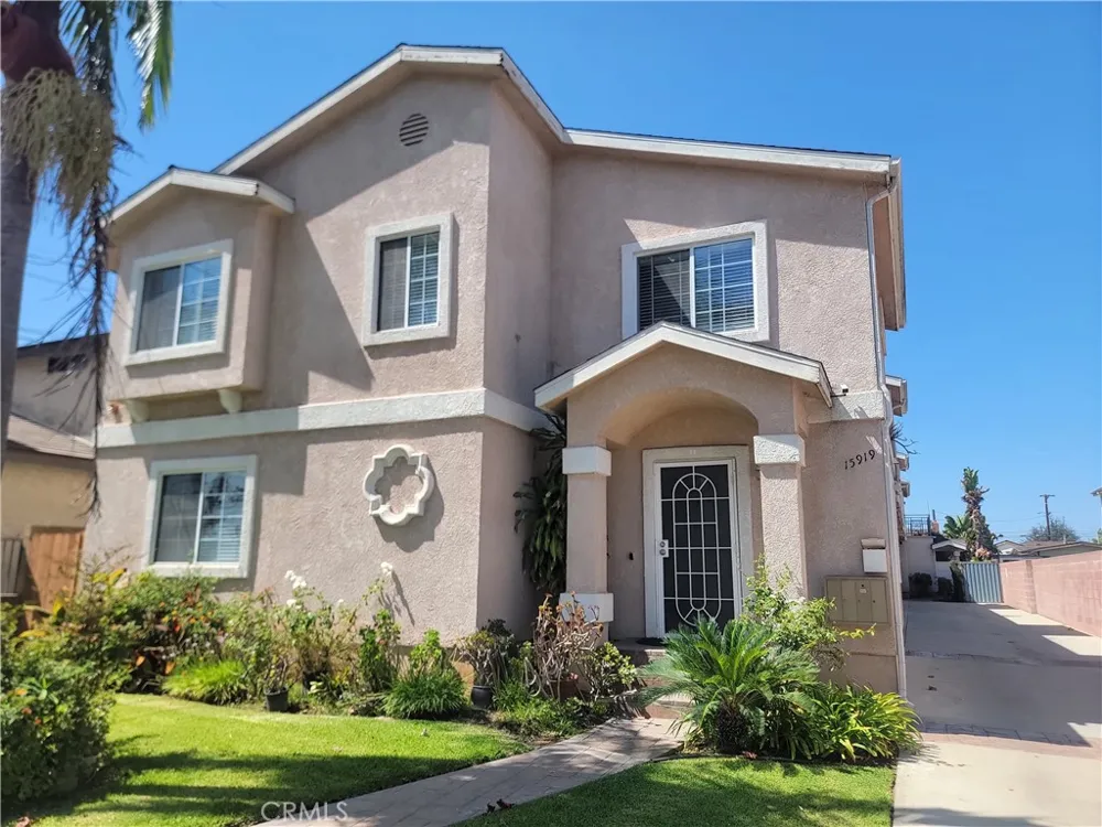 15919 Halldale Gardena, CA 90247