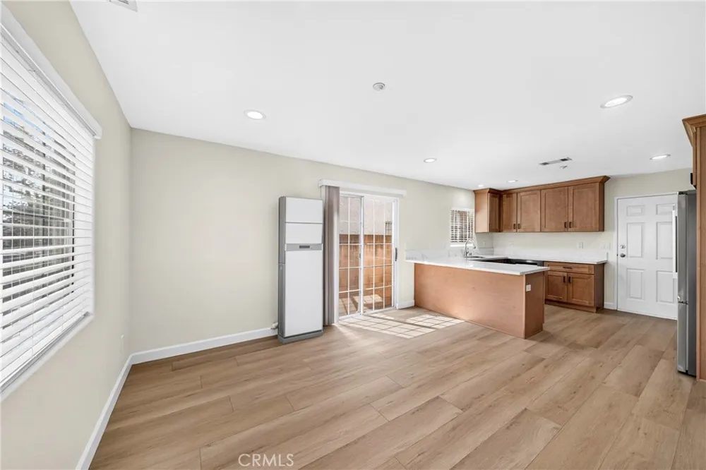 15919 Halldale Gardena, CA 90247
