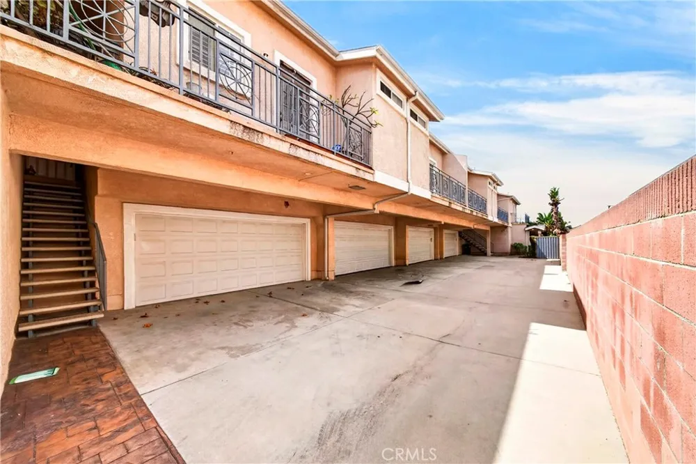 15919 Halldale Gardena, CA 90247