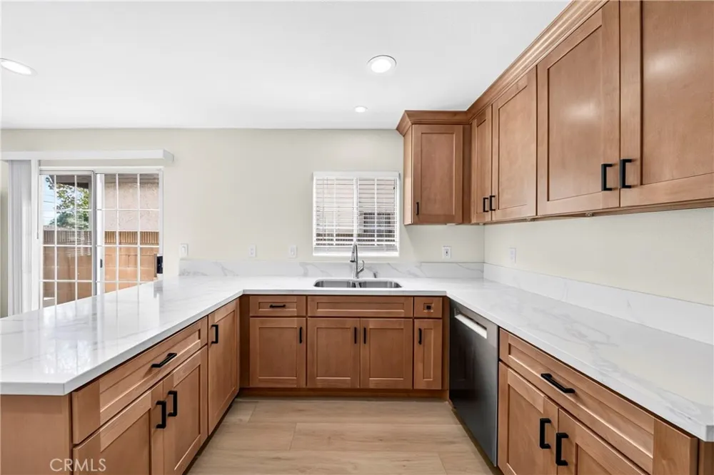 15919 Halldale Gardena, CA 90247