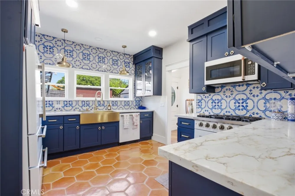 228 S Spring Lake Elsinore, CA 92530