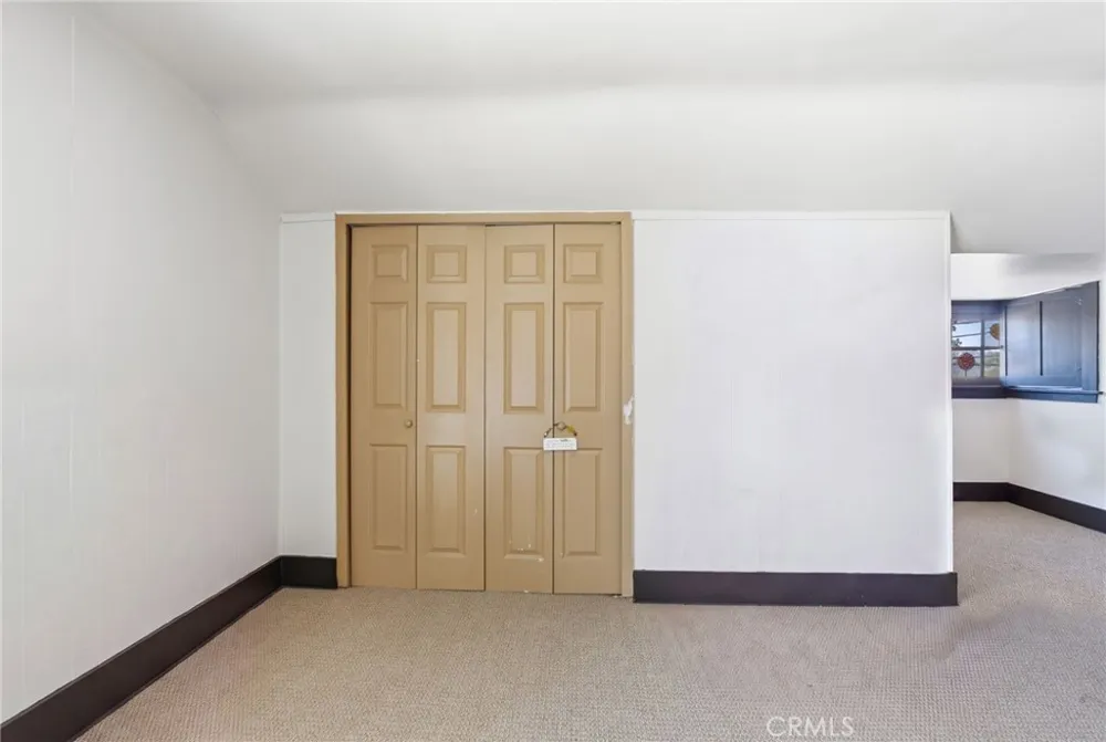 228 S Spring Lake Elsinore, CA 92530