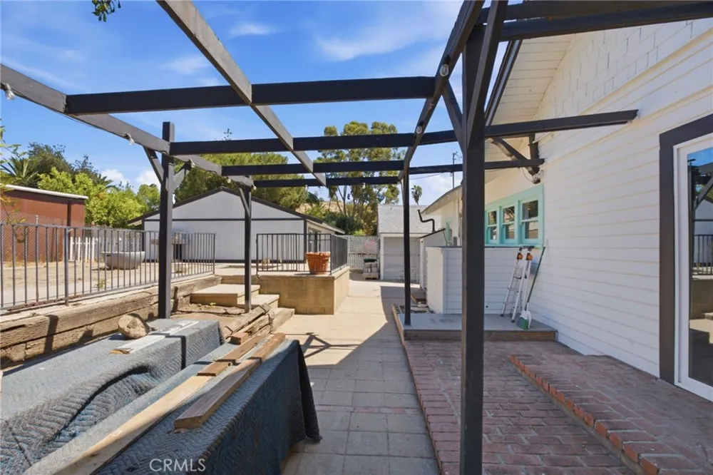 228 S Spring Lake Elsinore, CA 92530